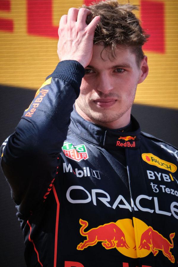 阿斯顿马丁绝杀梅赛德斯,周冠宇刷新纪录 阿斯顿马丁绝杀梅赛德斯,周冠宇刷新纪录