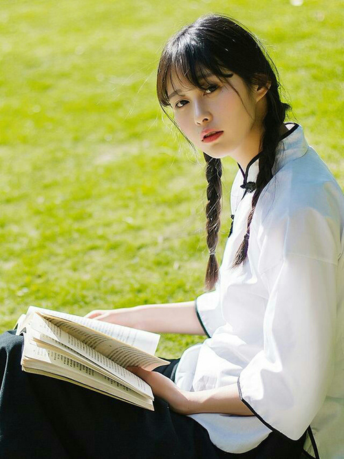 闪电战与魔术师西班牙红色雷霆横扫乌克兰，坎特手术刀直击心脏定乾坤