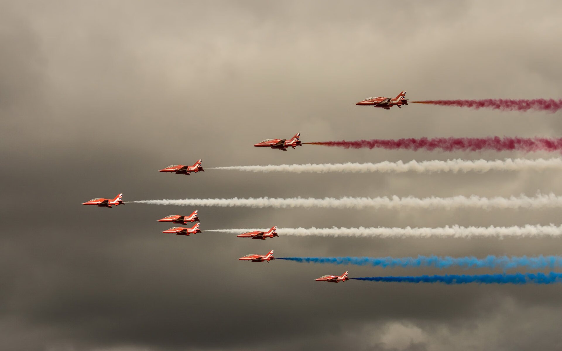 孤勇者与掌灯人，德约科维奇的王冠，不止于个人的殿堂