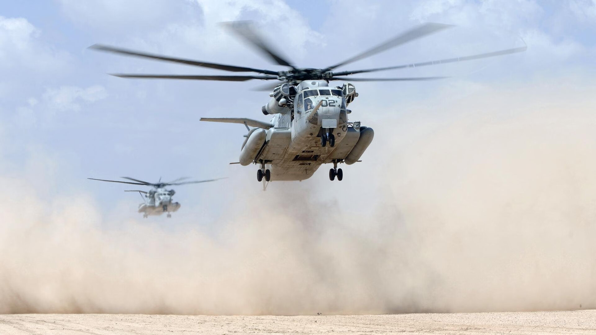 绝杀与接管，巴黎的终场哨与阿克的方格旗