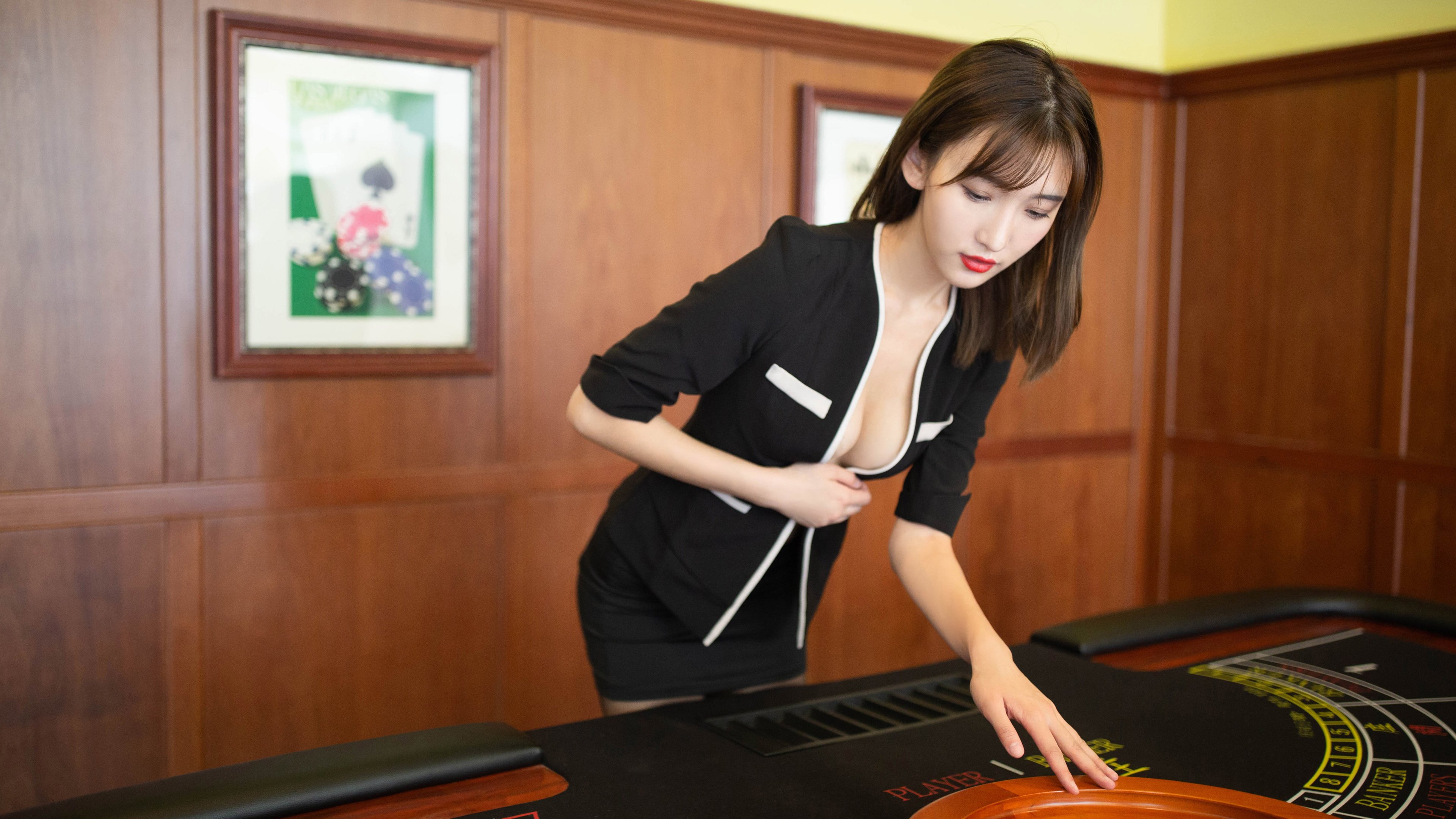 银河战舰的致命连招,拉亚惊雷乍起,皇马瞬间终结悬念