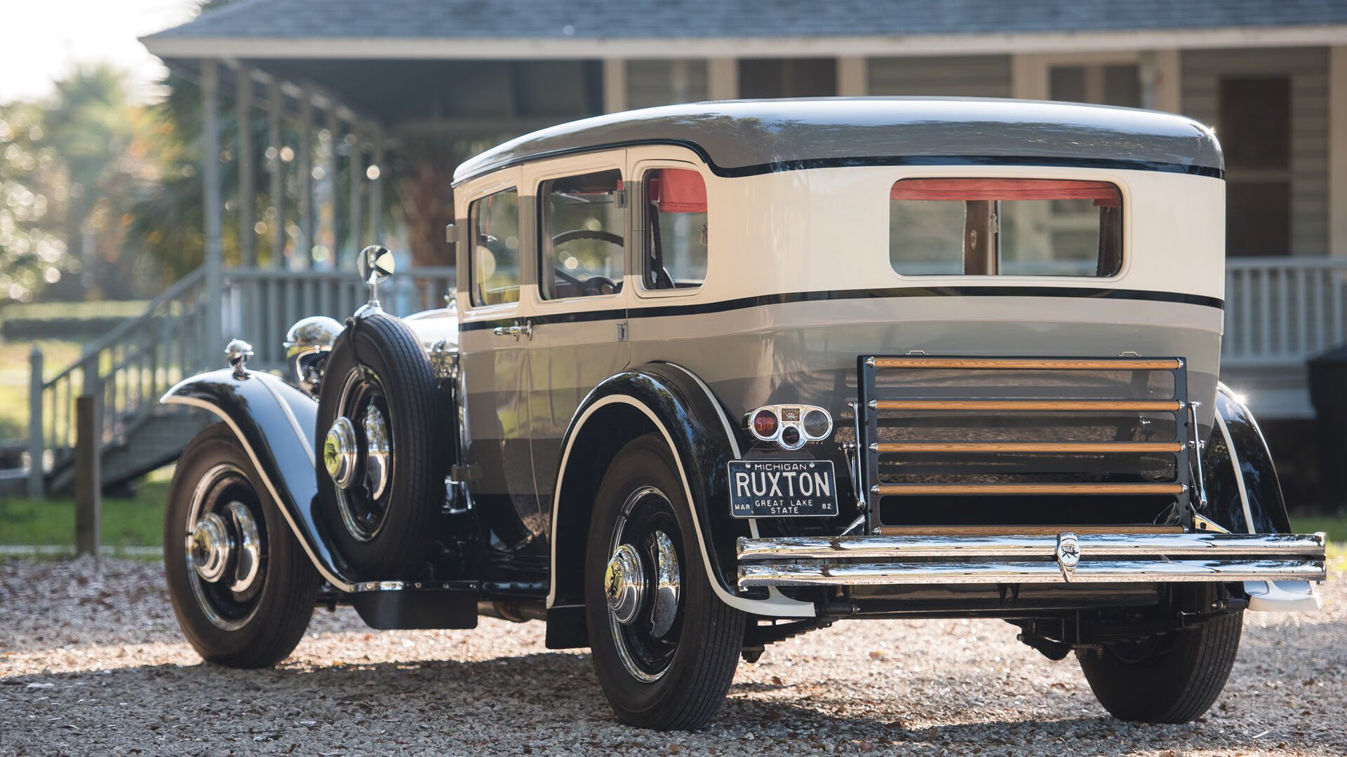 爱游戏APP-破次元对决，塔图姆绝杀助爵士跨联盟力克广厦